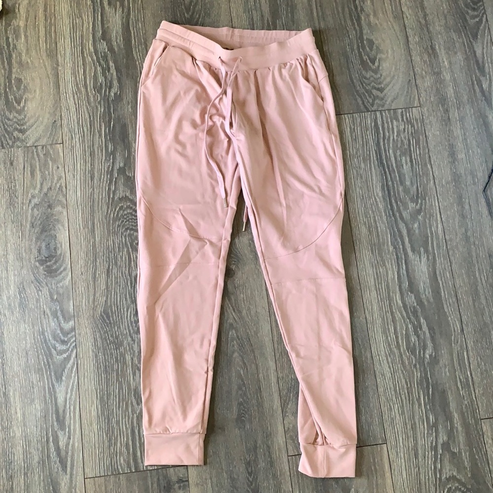 Buff bunny jasmine joggers